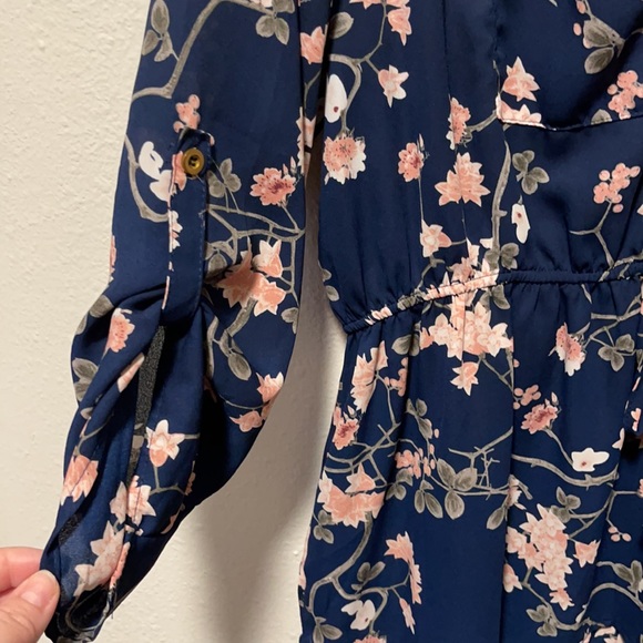 Beautiful blouse - Picture 4 of 4